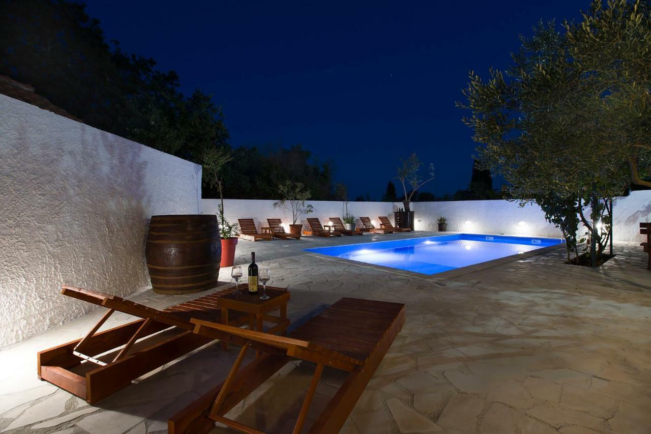 Villa Cesarica Tivat Eksteriør billede